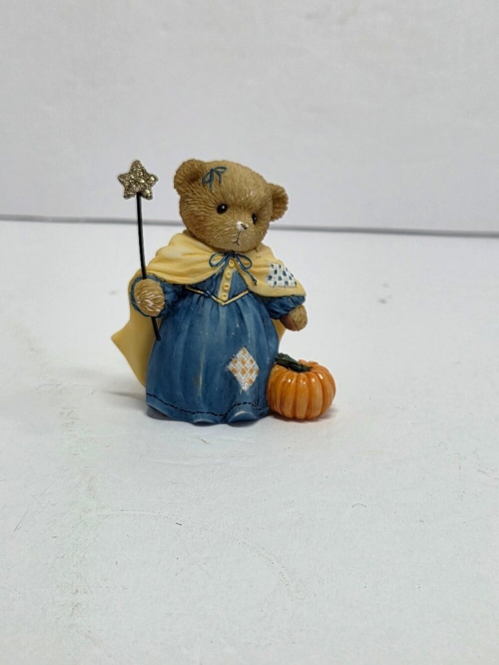Cherished Teddies Halloween Bear Figurine 2006 w/ Wand & Pumpkin MPN 4005844